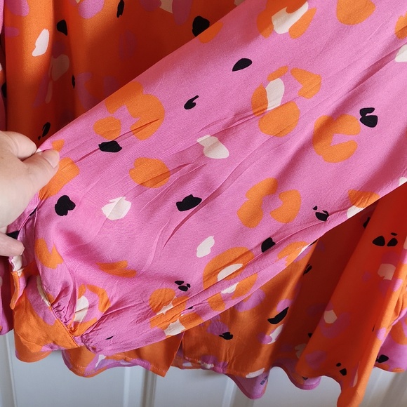 Never Fully Dressed orange & pink long sleeved blouse, size XXL - Picture 11 of 13